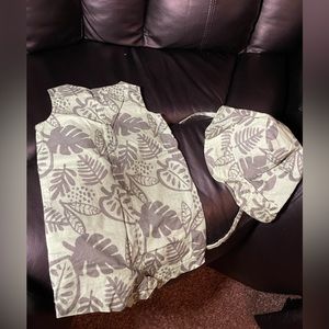 Carter’s Infant Safari all in One Romper bodysuit with Matching Bucket Hat